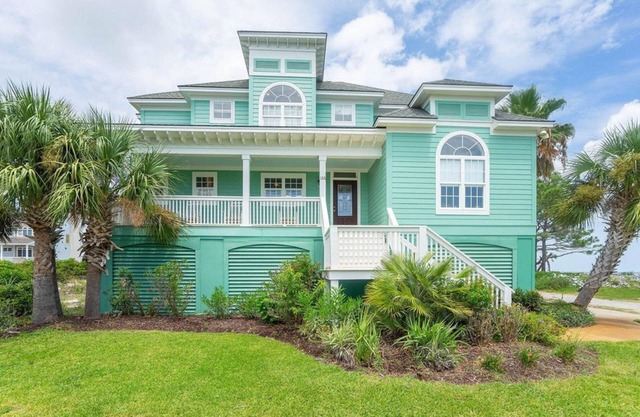 OCEANFRONT luxury 5 BR home in gated Harbor Island Community