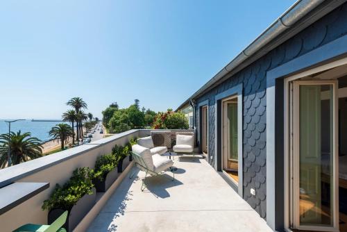 Oceanfront Villa Near Porto Historical Centre