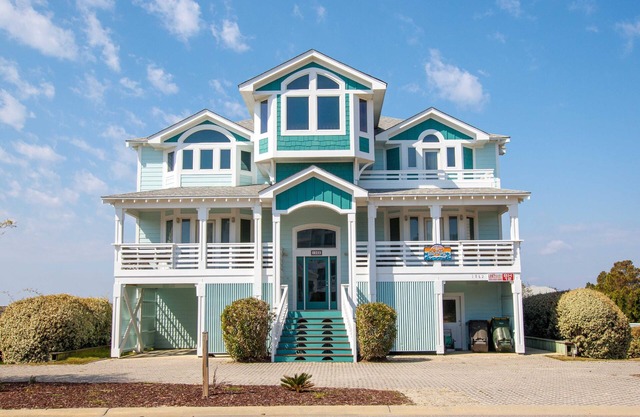 Oceanside, ELEVATOR, Indoor-Outdoor pool, Sauna, Rec Room, Media Room, BH12, Celtic Tides