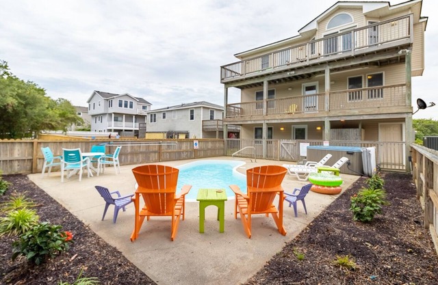 Oceanside Home in Duck with a Private Pool and Hot Tub!