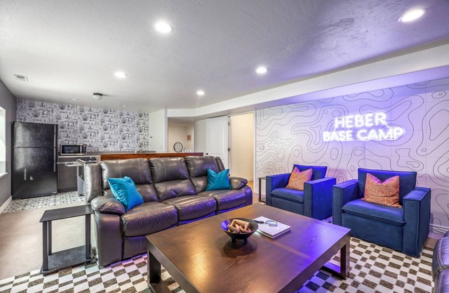 Oct+Nov PROMO- XBOX room- Pets welcomed! Sleeps 18- Hottub- Hammocks
