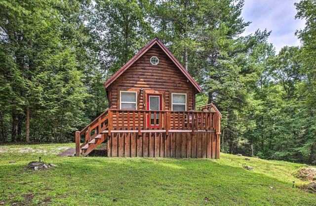 Off-the-Grid Cabin Living in Red River Gorge!