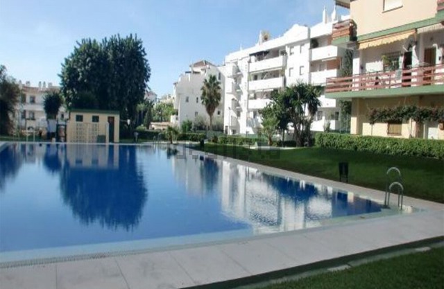 OFFER!! LAS NACIONES Apartment