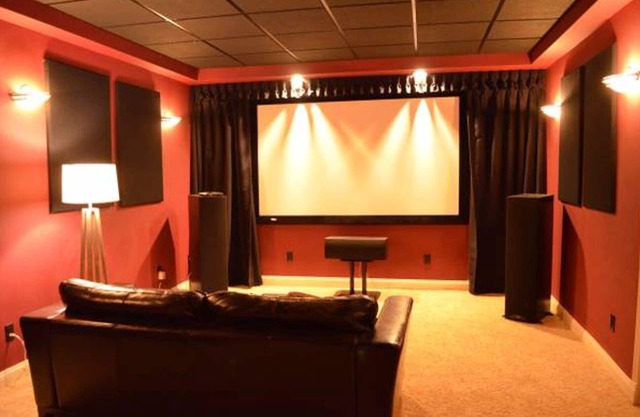 Office and 5 BR, Updated Bathrooms, Movie Theater in Creve Coeur