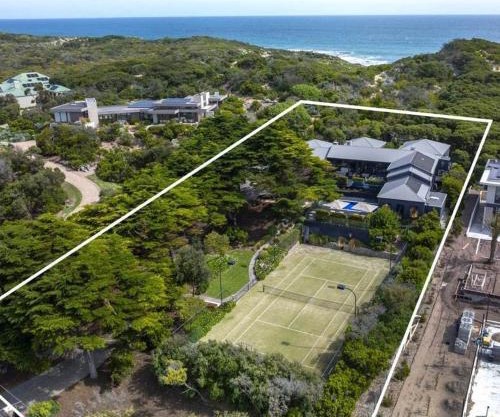 Ohana Luxury Retreat-beach access heated pool