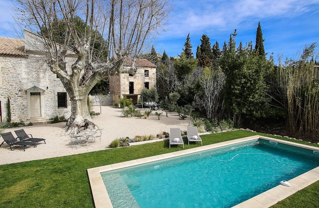 Old barn renovated. Pool without chlorine