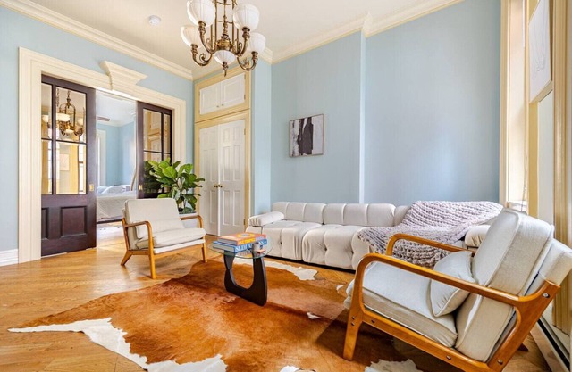 Old Charm, Modern Comfort: 5 min to NYC, BBQ