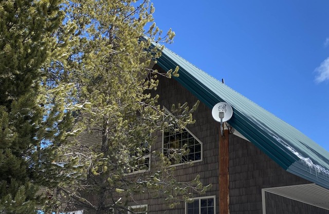 Old Faithful Lodge || Great for Reunions, Sleeps 20, Near Yellowstone, *HOT TUB*