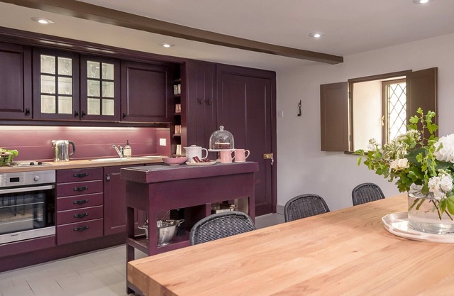 Old Mill: cosy & eclectic mill conversion