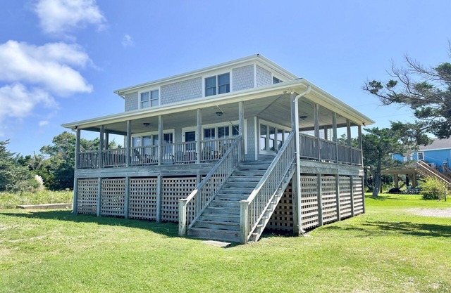 Old Pamlico Inn Site: Large waterfront home with dock, amazing views