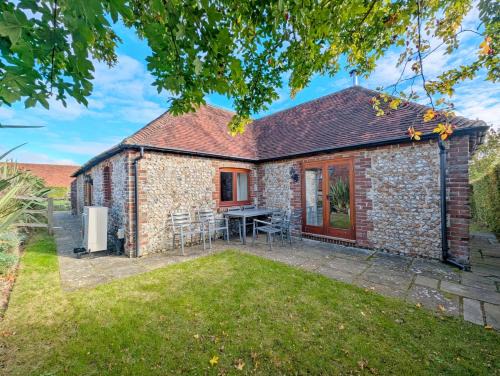 Old Root House, Lavant