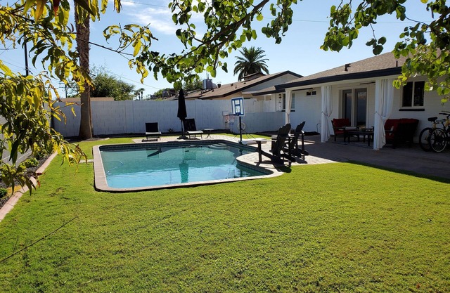 Old Town Scottsdale Luxury – Heated Pool & Media Room