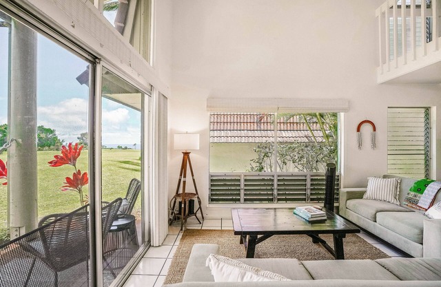 Olivine Surf Lodge - Corner Unit w/Ocean Views & Amazing Sunsets