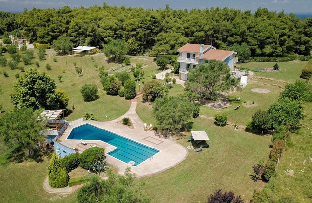 Olivos Villa nestled in 18 acres of private land offers luxury and relaxation