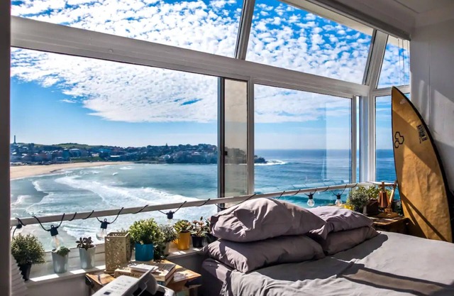 OMG Beach View Penthouse by Sydney Dreams