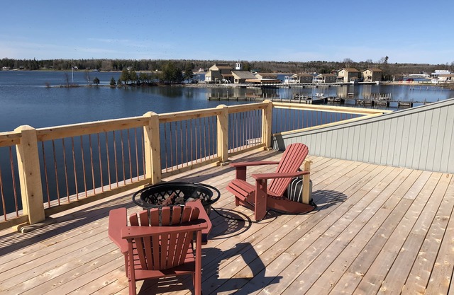 On Cedarville Bay 3 Bed/2 Bath Nautical Paradise