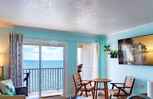 On the Rocks! - Seaside Serenity, Wave Melodies