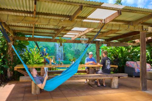 On The Wallaby Eco Lodge
