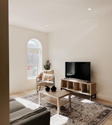 On Trend - 427 Haven