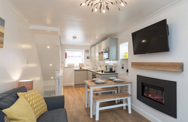 One Beckside Cottage
