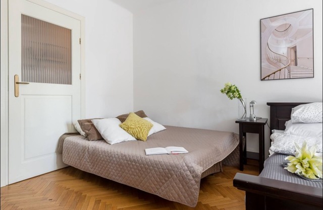 One bed. Apartment MIODOWA 3