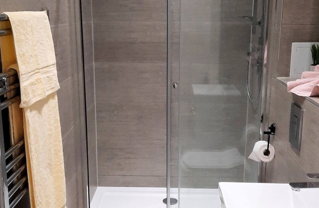 One bedroom Apartment - Capital Drive