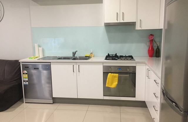 One Bedroom Apartment Opposite Parramatta Westfield