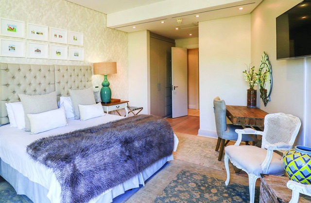 One Bedroom Apartment - fully equipped Waterfront based, V&a Marina Residential