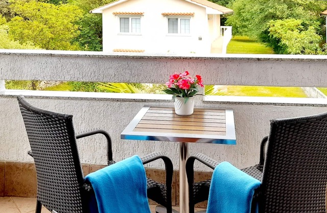 One bedroom apartment with terrace Sveti Anton, Krk (A-5288-c)