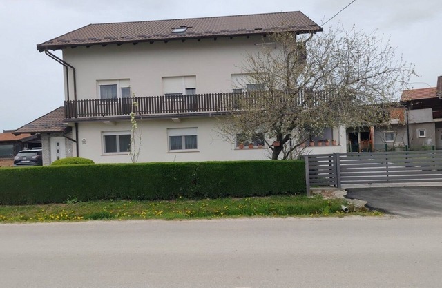 One bedroom apartment with air-conditioning Vrbovec, Prigorje (A-22922-a)
