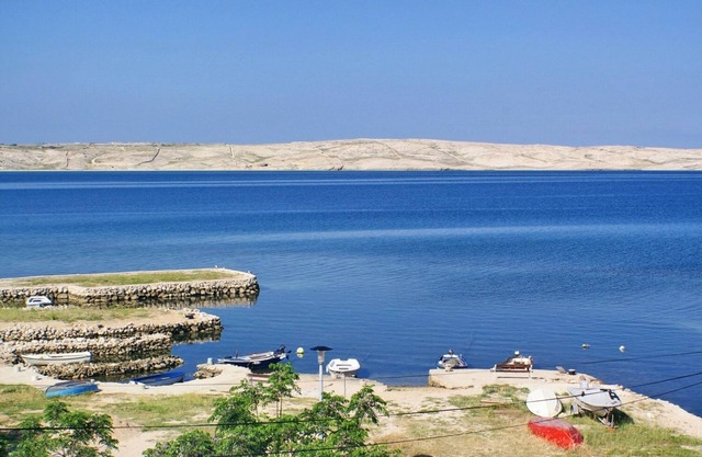 One bedroom apartment near beach Kustići, Pag (A-4129-a)