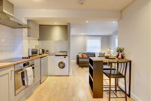 One Bedroom Apartment in Banbury Town Centre 5 Min Walk to Train Station with Fast Wifi and Smart Tv