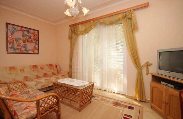 One bedroom apartment near beach Kraj, Pašman (A-3460-f)