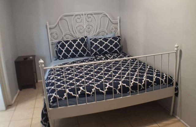 One bedroom apartment Phoenix downtown east side