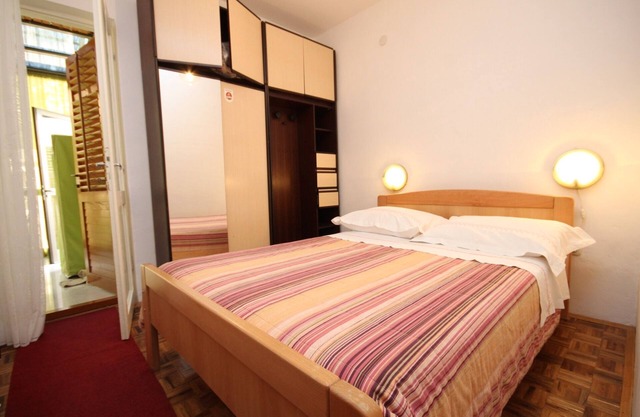 One bedroom apartment with terrace Žaborić, Šibenik (A-8368-c)
