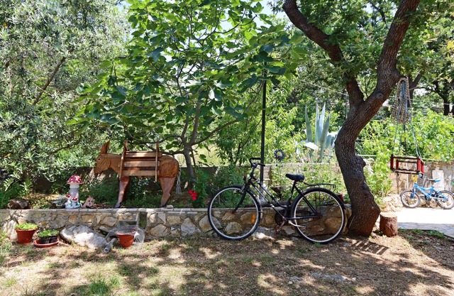 One bedroom apartment with terrace and sea view Potočnica, Pag (A-6338-b)