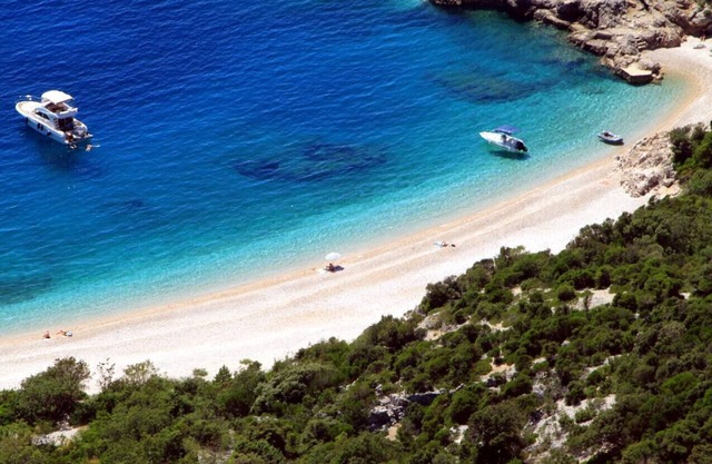 One bedroom apartment with balcony and sea view Valun, Cres (A-8086-c)