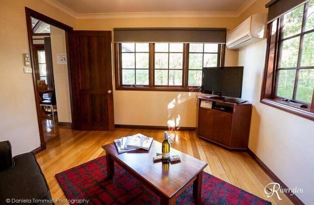 One Bedroom Chalet perfect for a couples getaway with a separate Bedroom and lounge area.