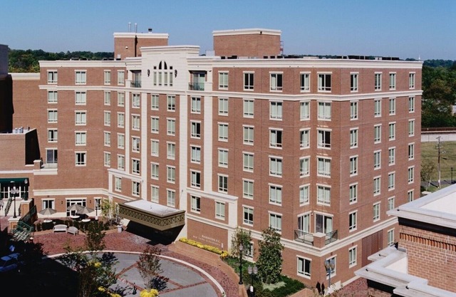 One Bedroom Condo at Club Wyndham Old Town Alexandria