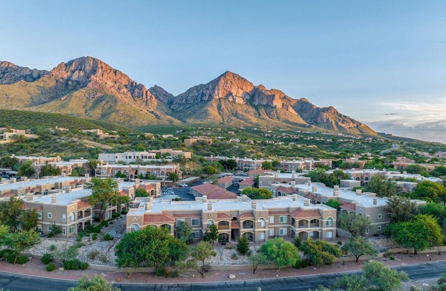 One bedroom condo in the heart of Oro Valley