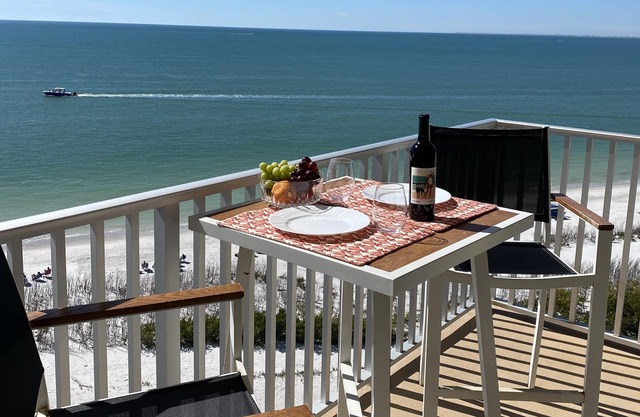 One Bedroom Direct Gulf Front View