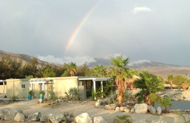 ONE BEDROOM HOUSE located on 5 acres in a serene PRIVATE Palm Oasis!