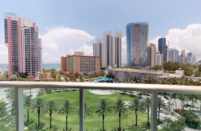 One Bedroom Ocean View OR-925