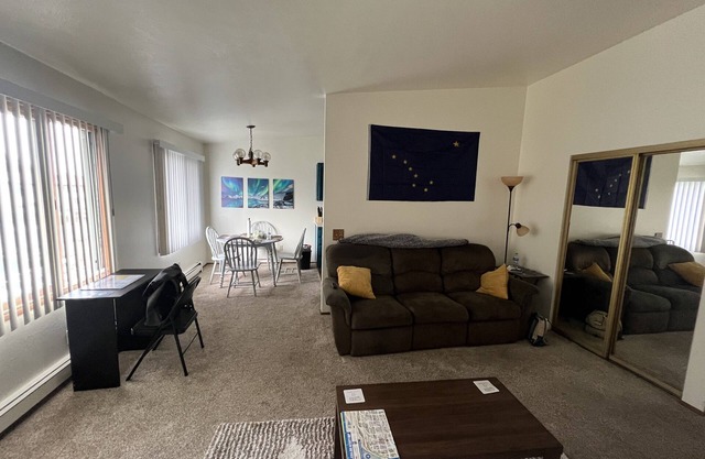 One bedroom top floor condo with Mountain View from bedroom