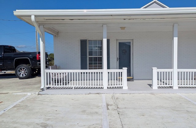 One BR beach condo with pool!
