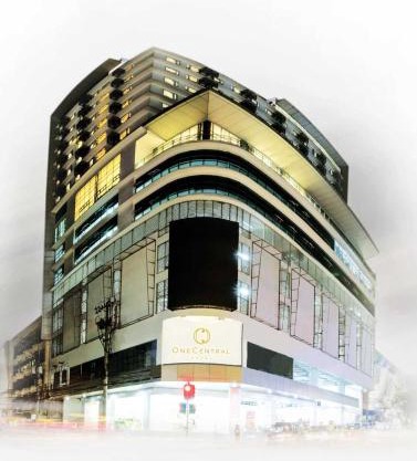 One Central Hotel & Suites