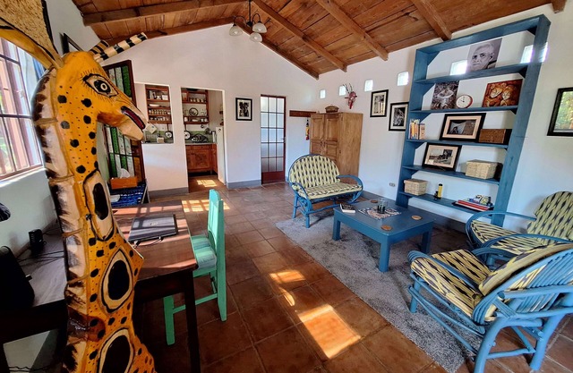 One minute to lake, fabulous views, well-equipped kitchen, & comfy beds!