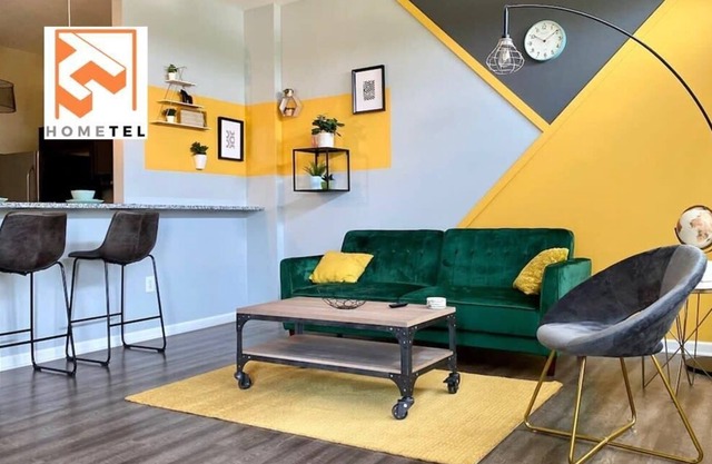 One of a Kind Luxury DTWN Apt w/ Gym, Free Parking