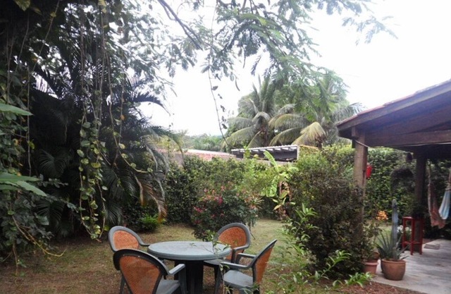 One-story house with 3 bedrooms in Barequeçaba.