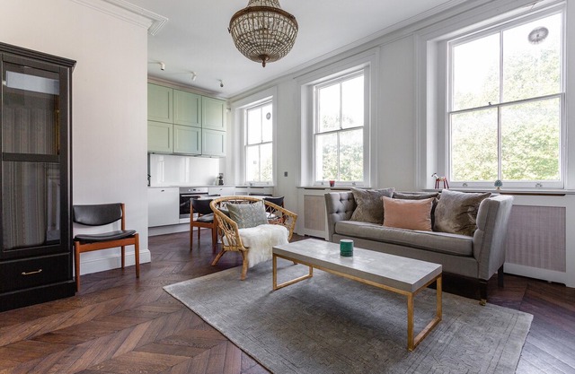 Onslow Gardens XXII by onefinestay